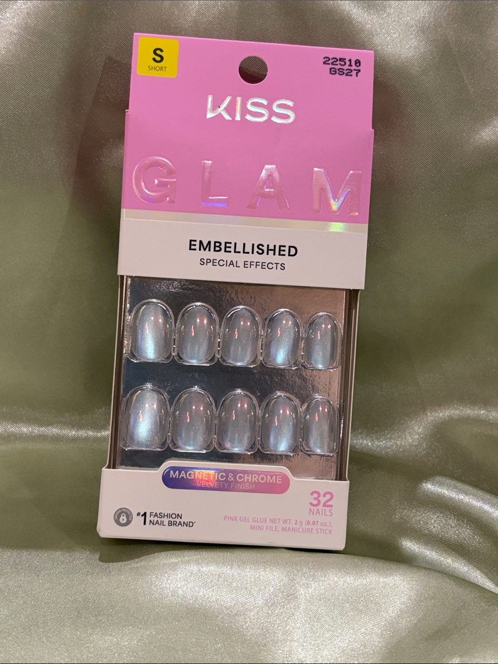 Kiss Embellished Magnetic & Chrome Press-On Nails - Iridescent Silver-Celestique